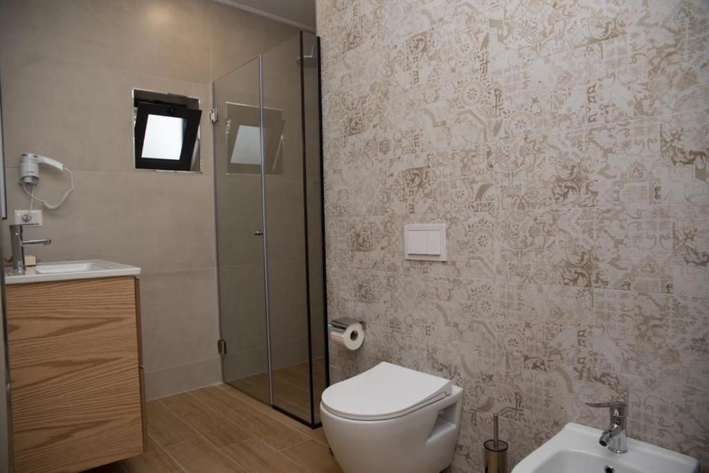 Vila Muslli Korce Ngoại thất bức ảnh
